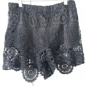 LA Hearts Black Crochet Lined Shorts – Size M (New)